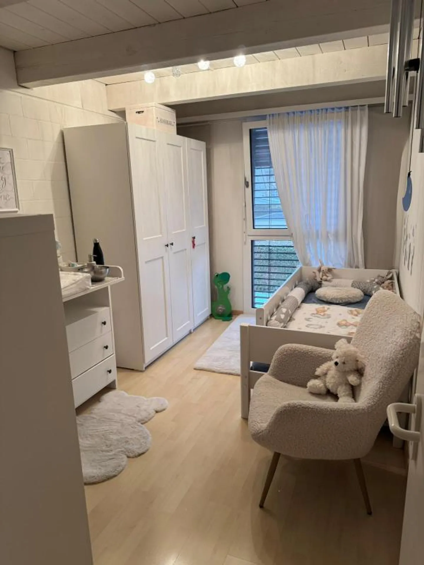 Maison de famille en rangée de 4,5 pièces - Photo 4 sur 5