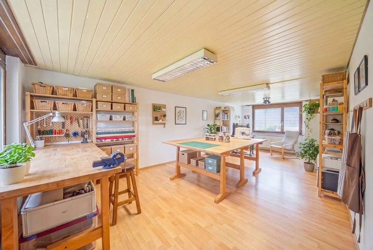 Maison individuelle de 5,5 pièces avec beaucoup d'espace extérieur - Photo 5 sur 8