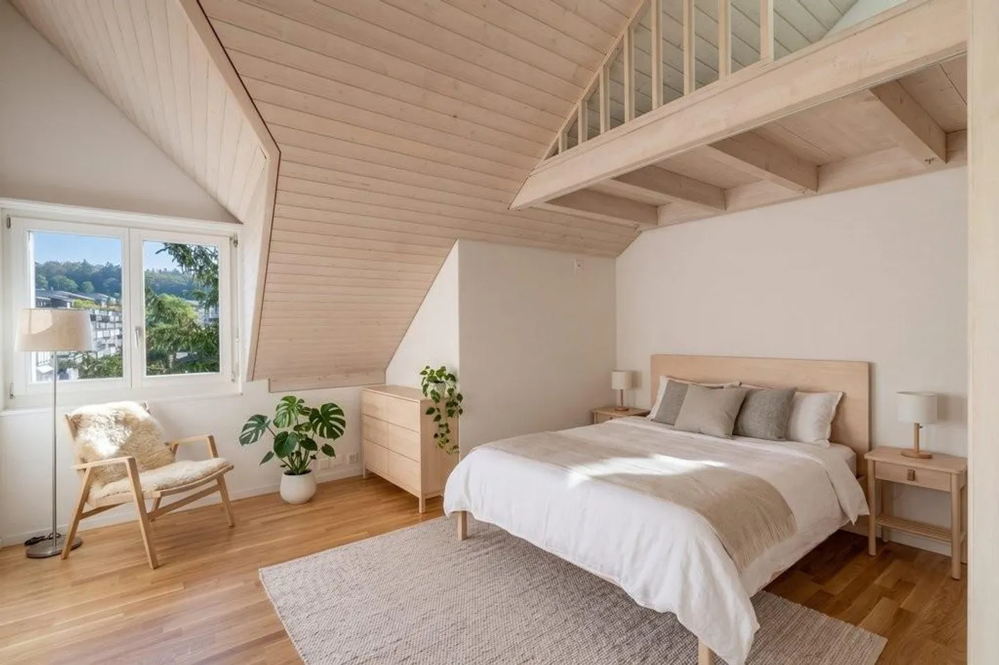 Appartement rénové de haute qualité dans un quartier résidentiel agréable - Photo 7 sur 12