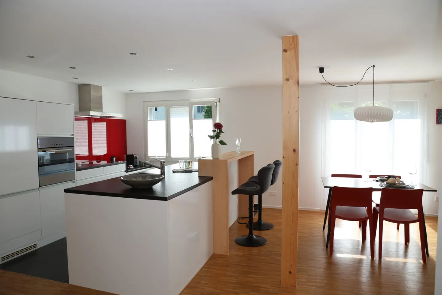 Appartement de jardin 3.5 pièces élégant dans le meilleur emplacement - Photo 3 sur 11