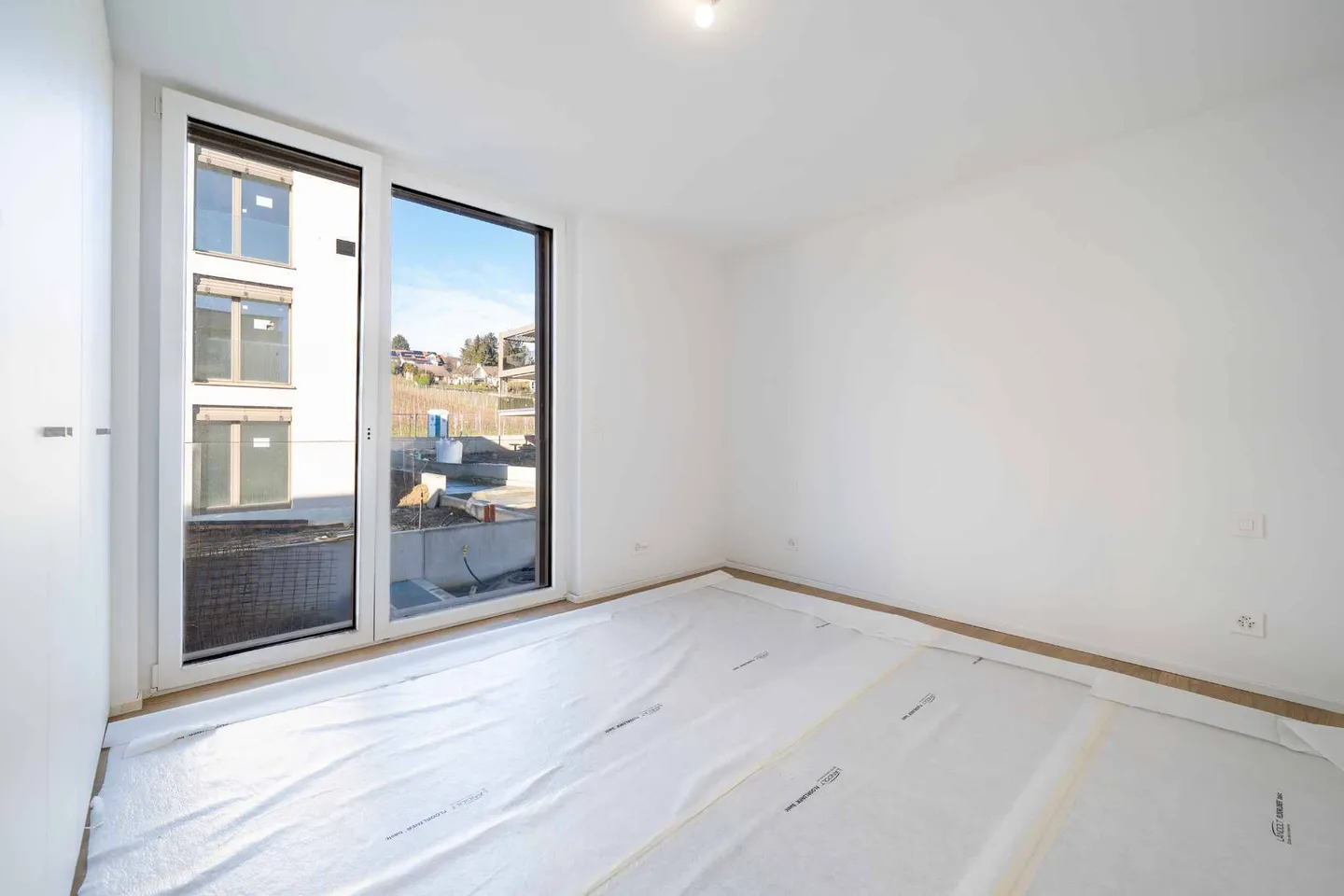 SURE HEARTTHROB MAGNIFICENT 4.5 ROOMS NEW WITH BALCONY - Photo 9 of 9