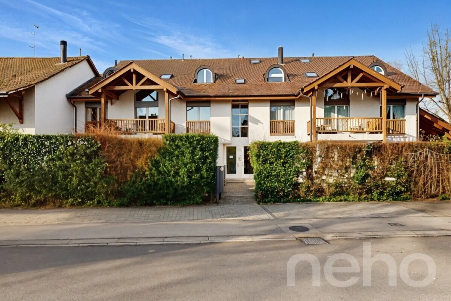 Superb attic apartment, 4.5 rooms, serenity in Choulex - Photo 1 of 13