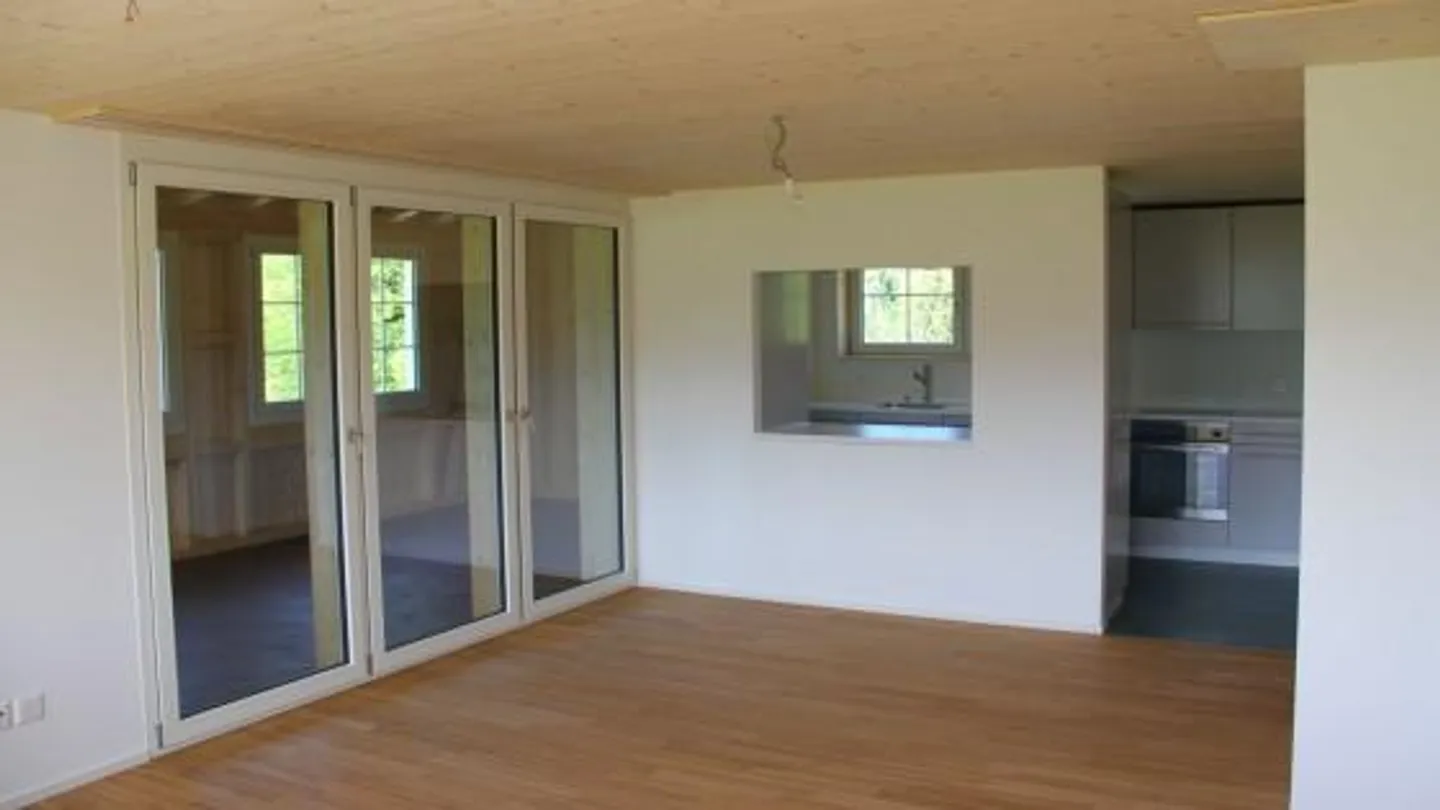 Appartamento moderno in una posizione tranquilla e a contatto con la natura con vista mozzafiato - Foto 2 di 5