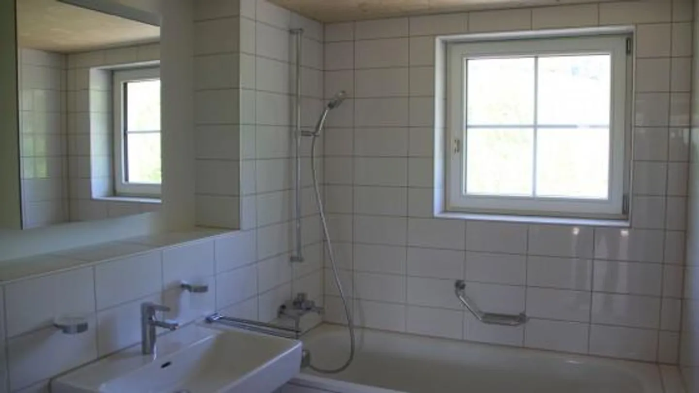 Appartamento moderno in una posizione tranquilla e a contatto con la natura con vista mozzafiato - Foto 4 di 5