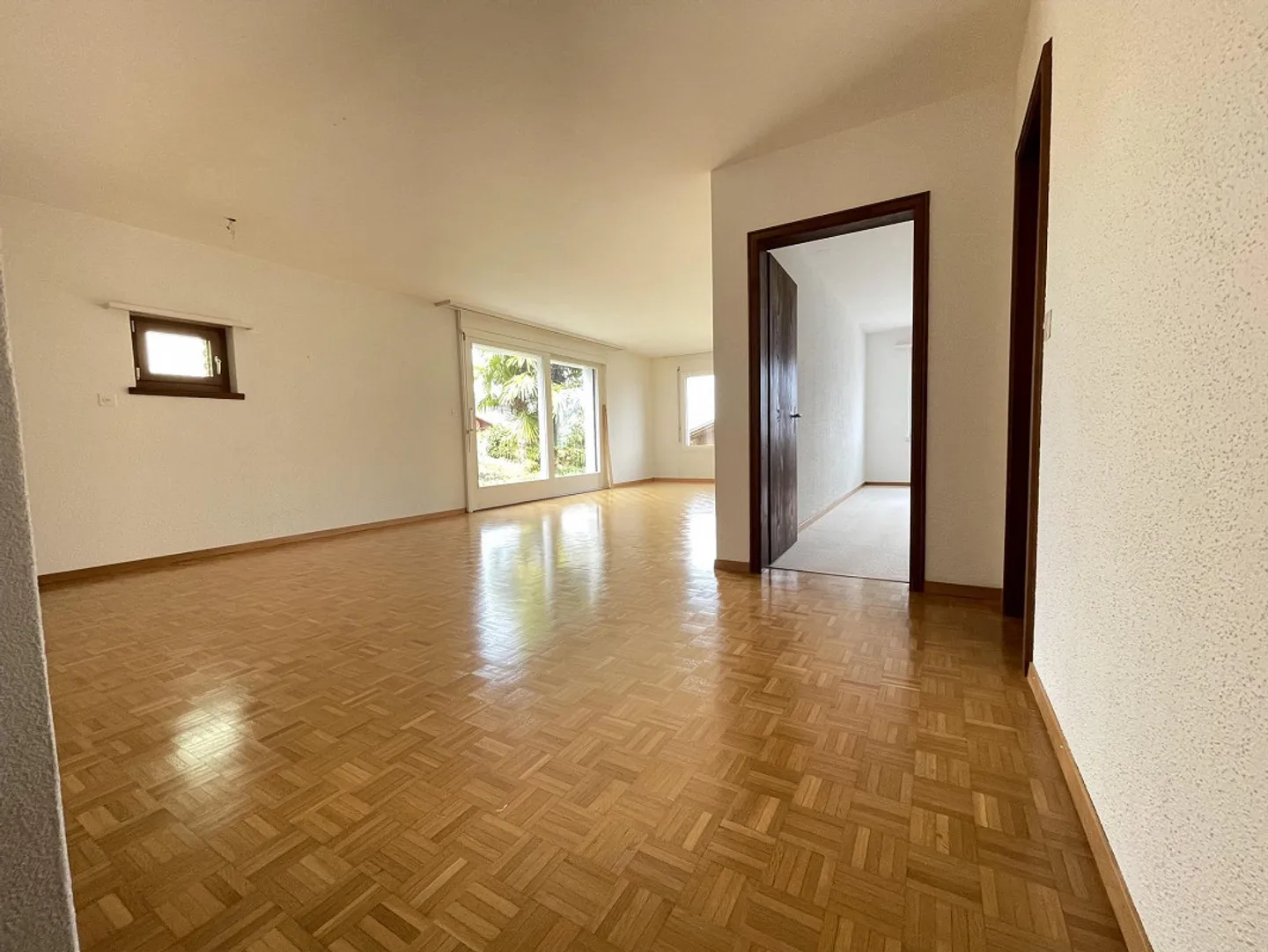 Appartamento giardino 2,5 locali, limitato fino al 30.09.2026 - Foto 2 di 8