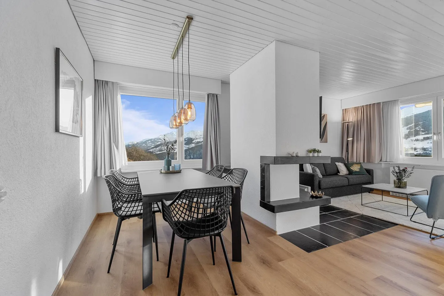 Bellissimo appartamento per vacanze 2 ½ camere, vista perfetta, piscina, TGP, arredato - Foto 1 di 26