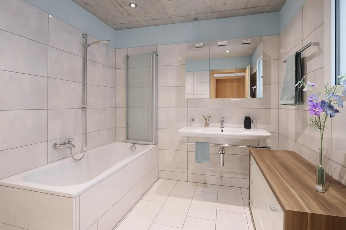 Ampia casa unifamiliare con appartamento - Foto 5 di 12