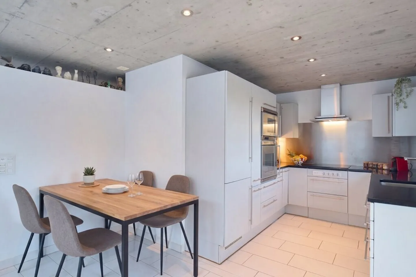 Ampia casa unifamiliare con appartamento - Foto 9 di 12