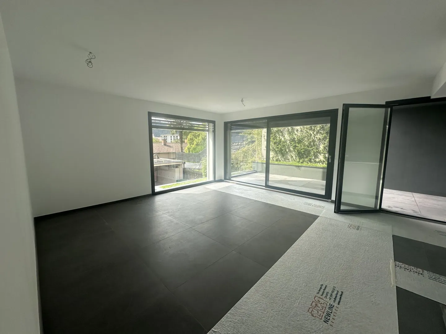 Bungalow design spacieux avec terrasse dans une nouvelle résidence, à quelques minutes du lac de Côme - Photo 1 sur 9