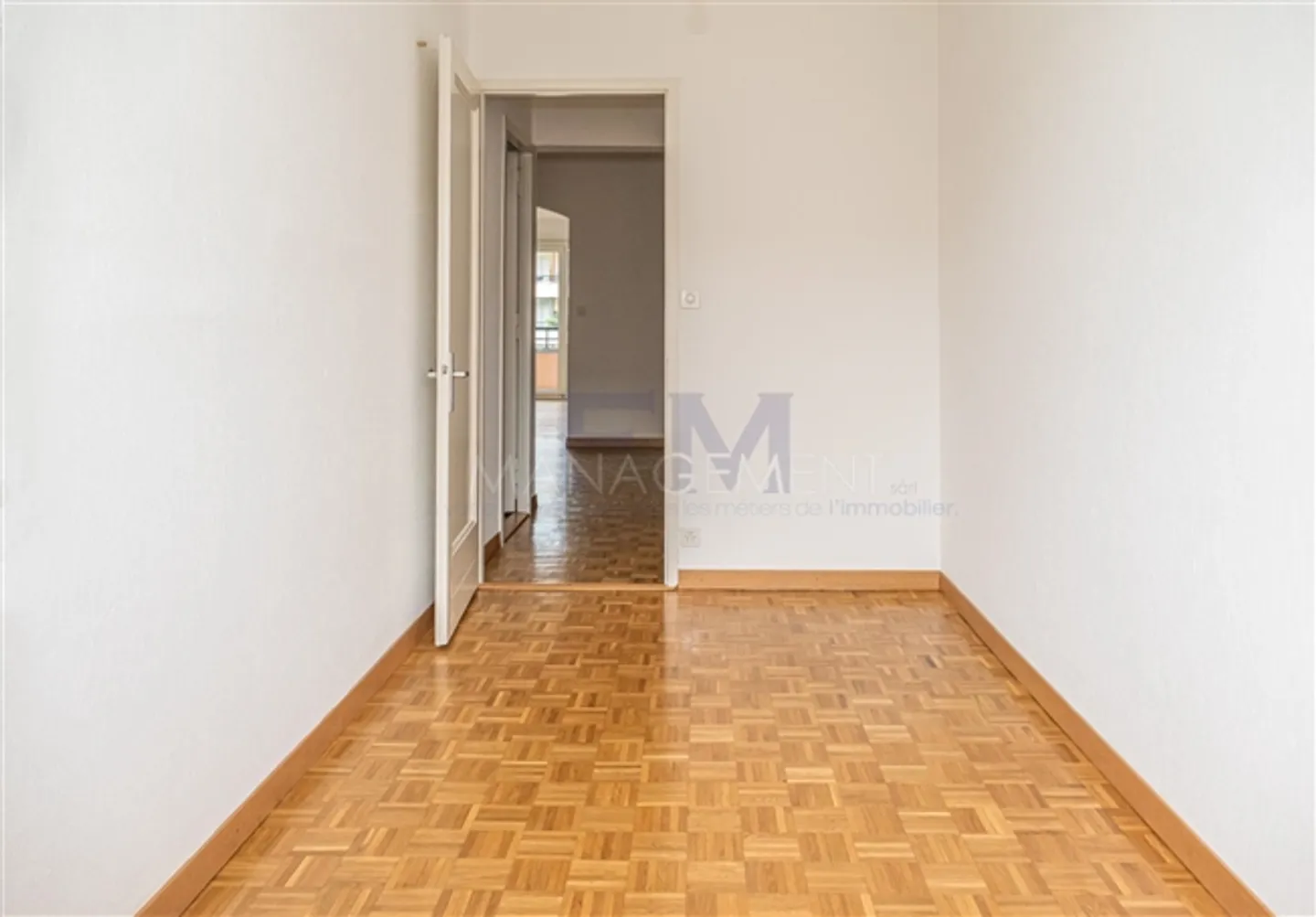 Meyrin, Avenue de Vaudagne, 4 pièces au 2ème étage, d'env. 81m2 - Photo 6 of 9