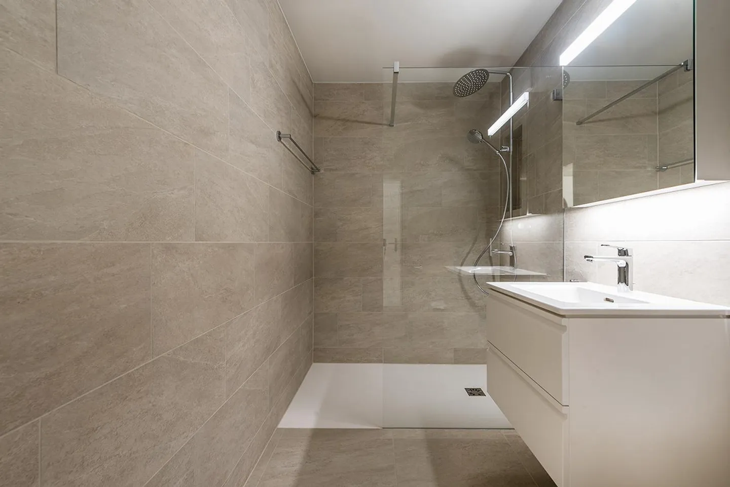 Ihre TRAUMWOHNUNG  in Flawil - 2.5 Zimmer-Wohnung im EG zu vermieten - Foto 4 von 7