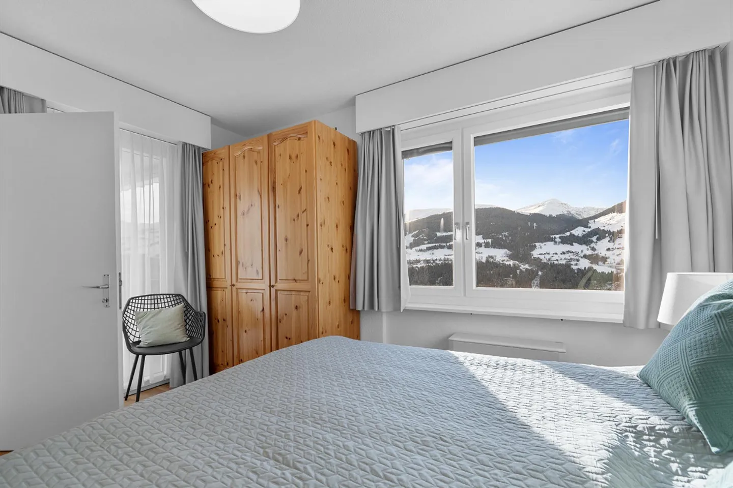 Bellissimo appartamento per vacanze 2 ½ camere, vista perfetta, piscina, TGP, arredato - Foto 18 di 26