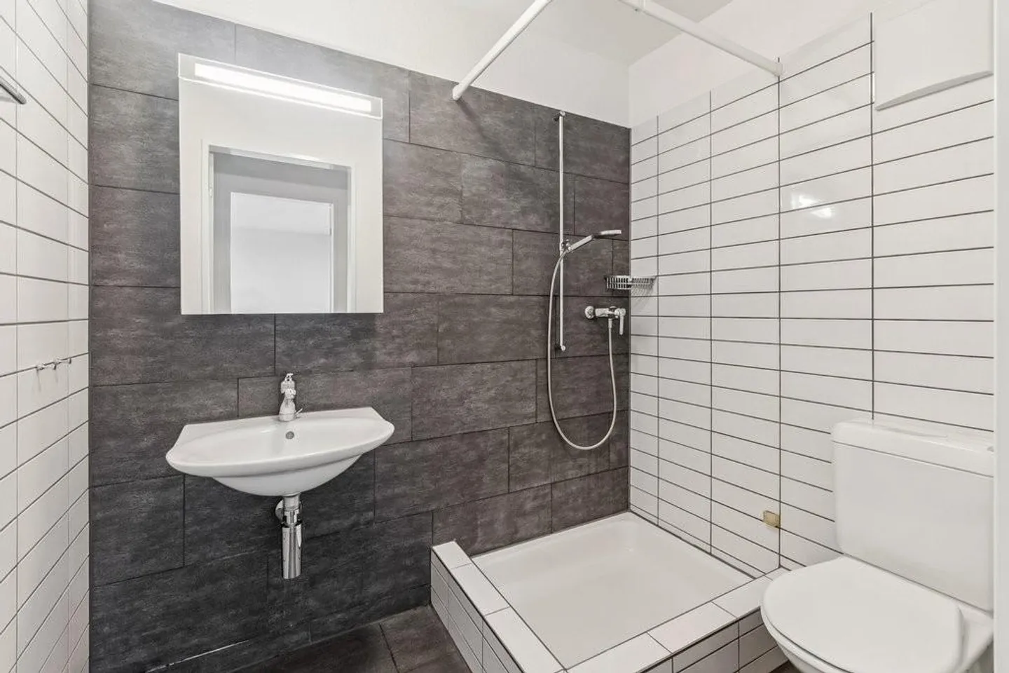 Grosszügige Maisonettewohnung - Foto 3 von 9