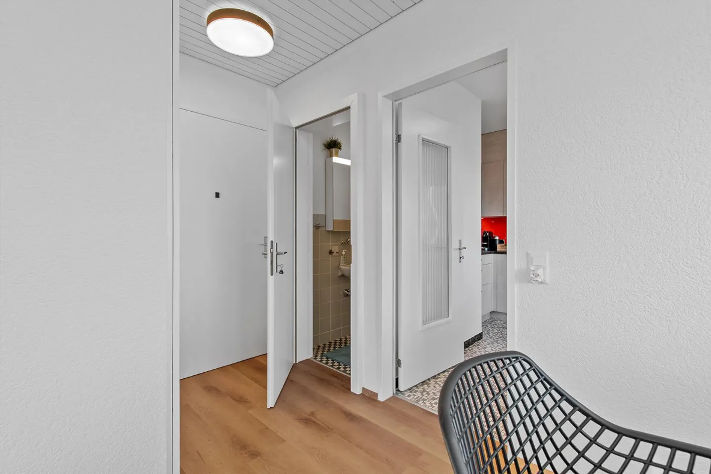 Bellissimo appartamento per vacanze 2 ½ camere, vista perfetta, piscina, TGP, arredato - Foto 19 di 26