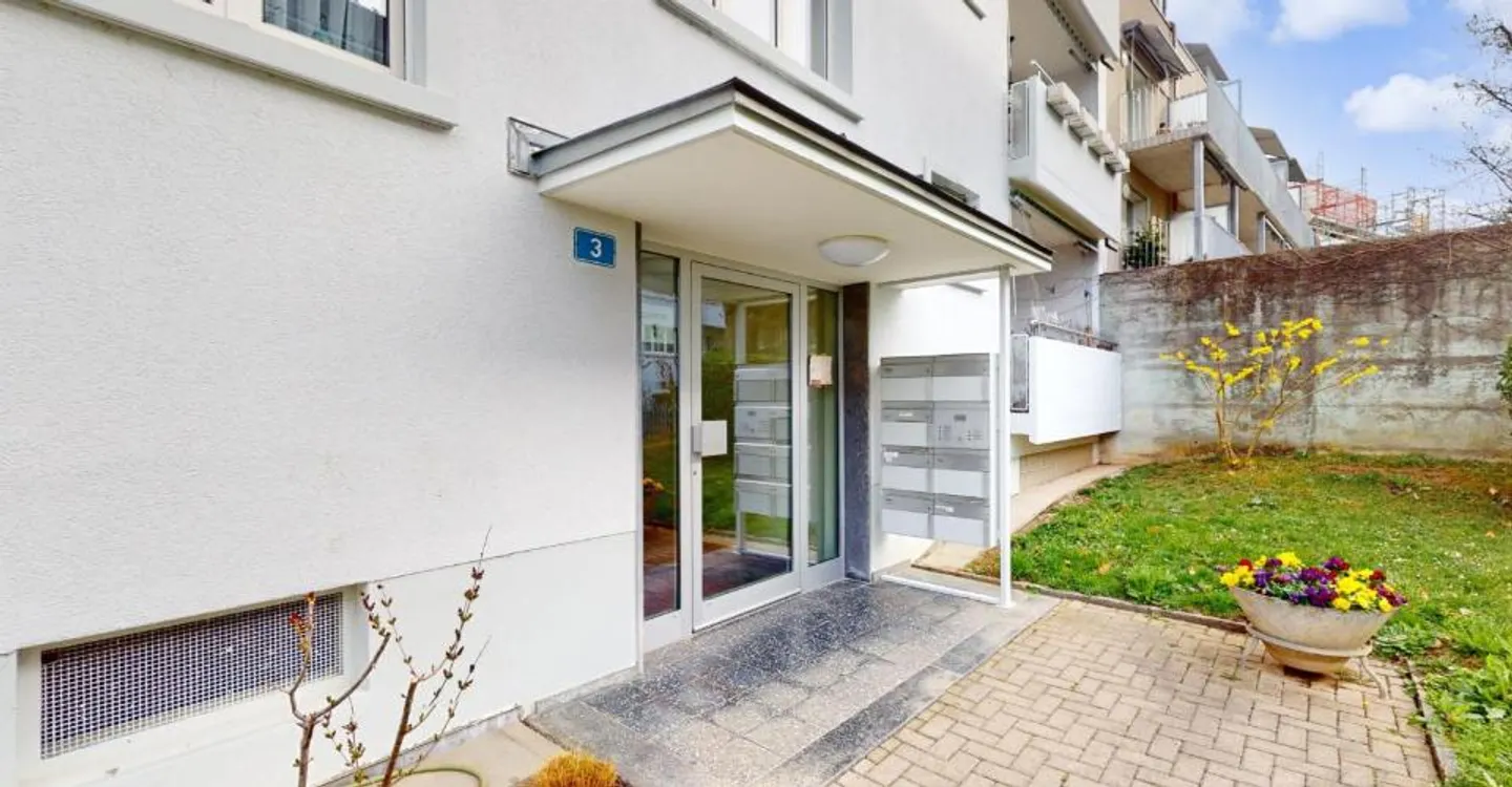 Charmante Wohnung in Riehen - Foto 2 von 9