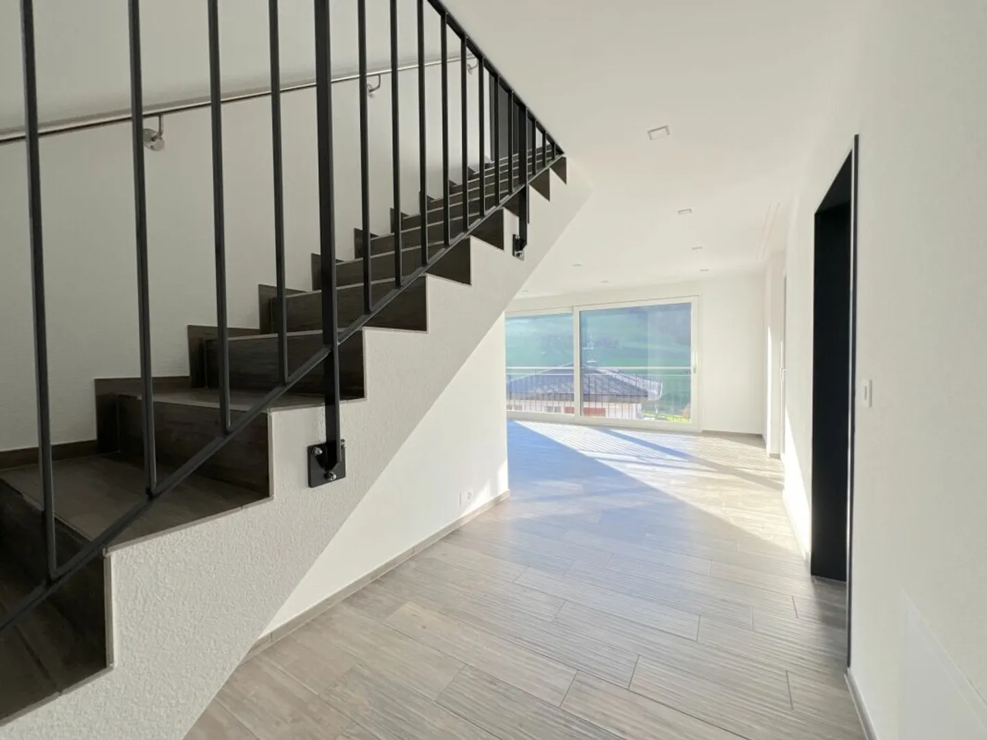 PLENTY OF SPACE FOR YOUR LIVING IDEAS - Photo 4 of 24