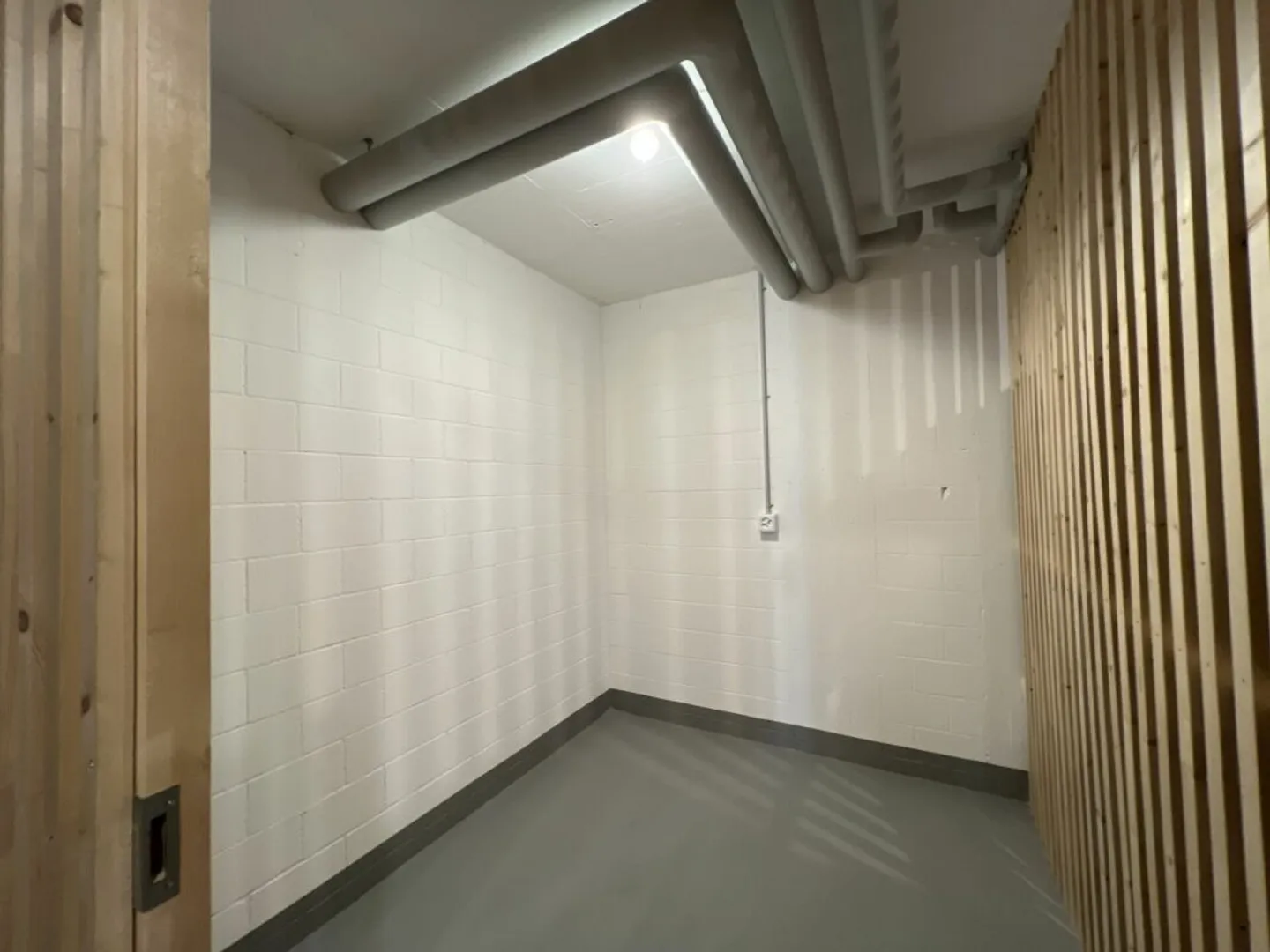 PLENTY OF SPACE FOR YOUR LIVING IDEAS - Photo 21 of 24