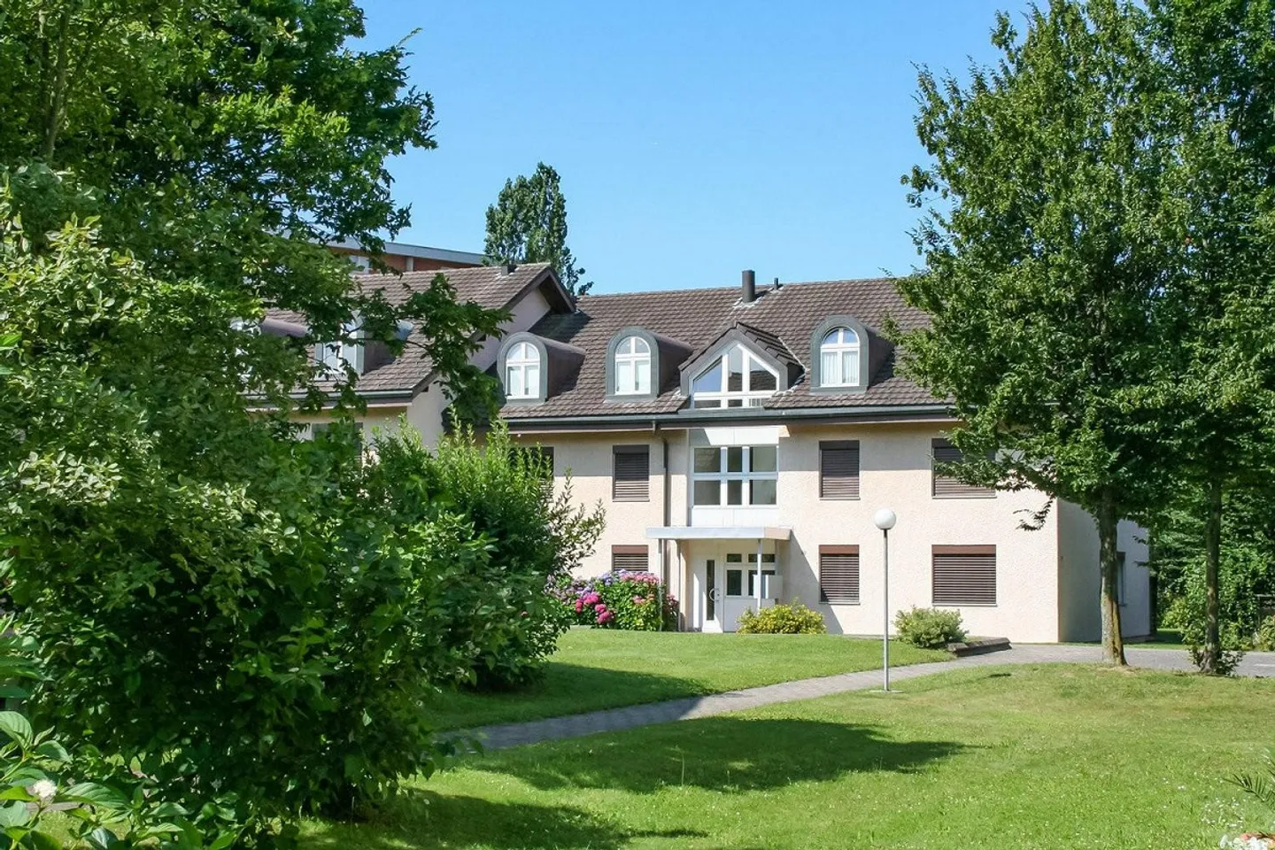 Schöne Dachwohnung! Ihr neues Zuhause im Zuchwil! - Foto 1 von 10