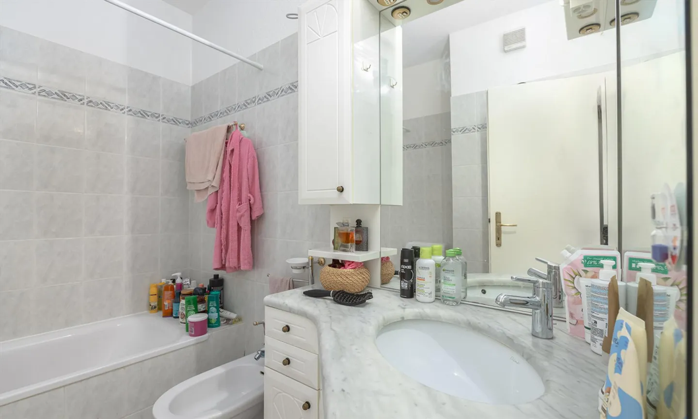 Spacious terraced house with 5.5 rooms and garden in Seseglio - Photo 9 of 9