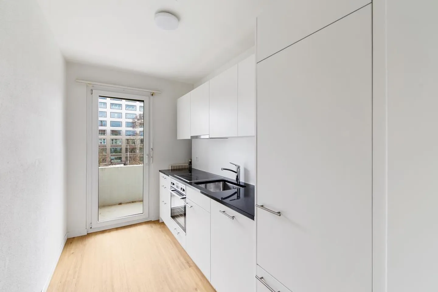 Appartement lumineux 2 pièces dans un emplacement privilégié directement sur le Rhin - Photo 5 sur 5