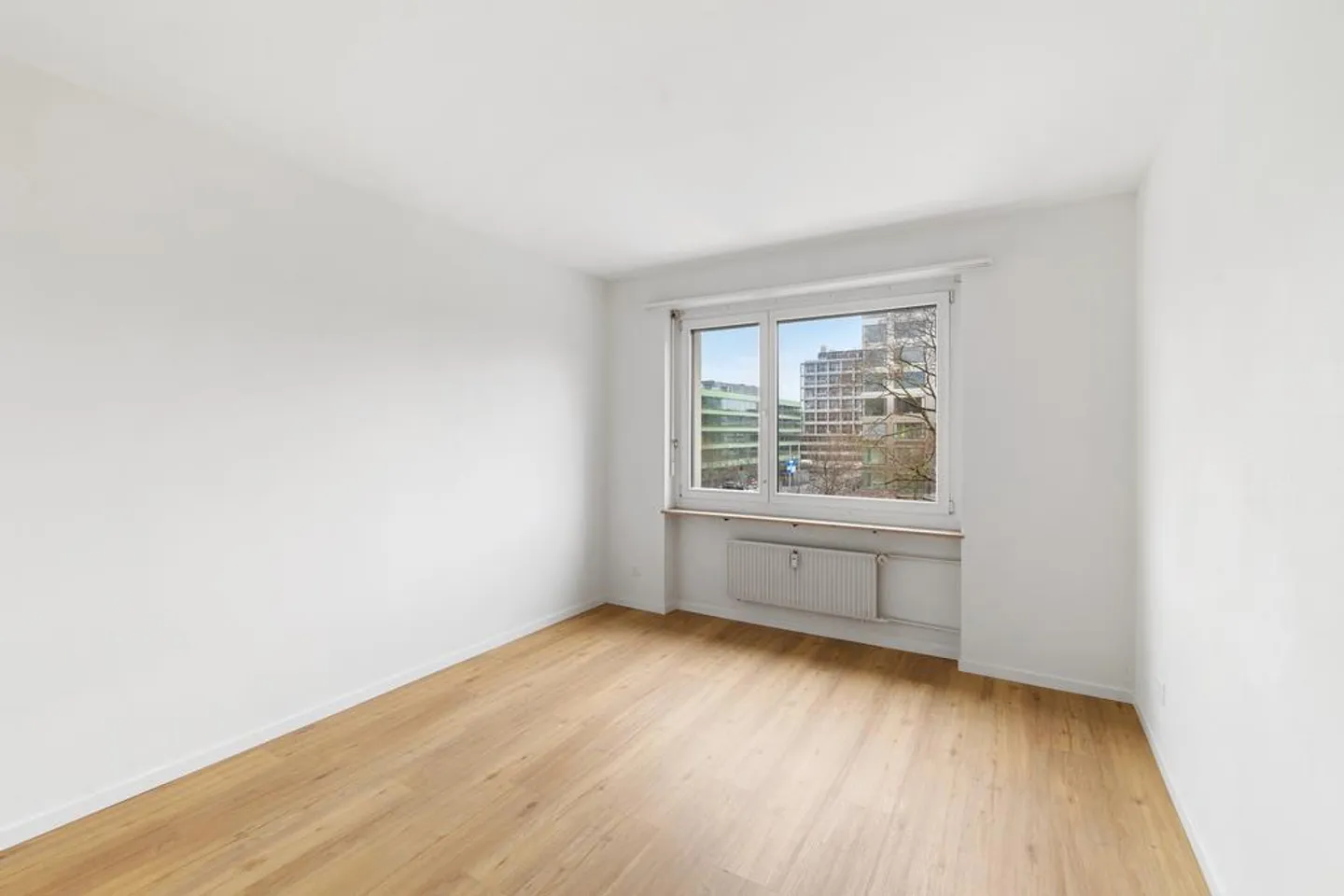 Appartement lumineux 2 pièces dans un emplacement privilégié directement sur le Rhin - Photo 3 sur 5