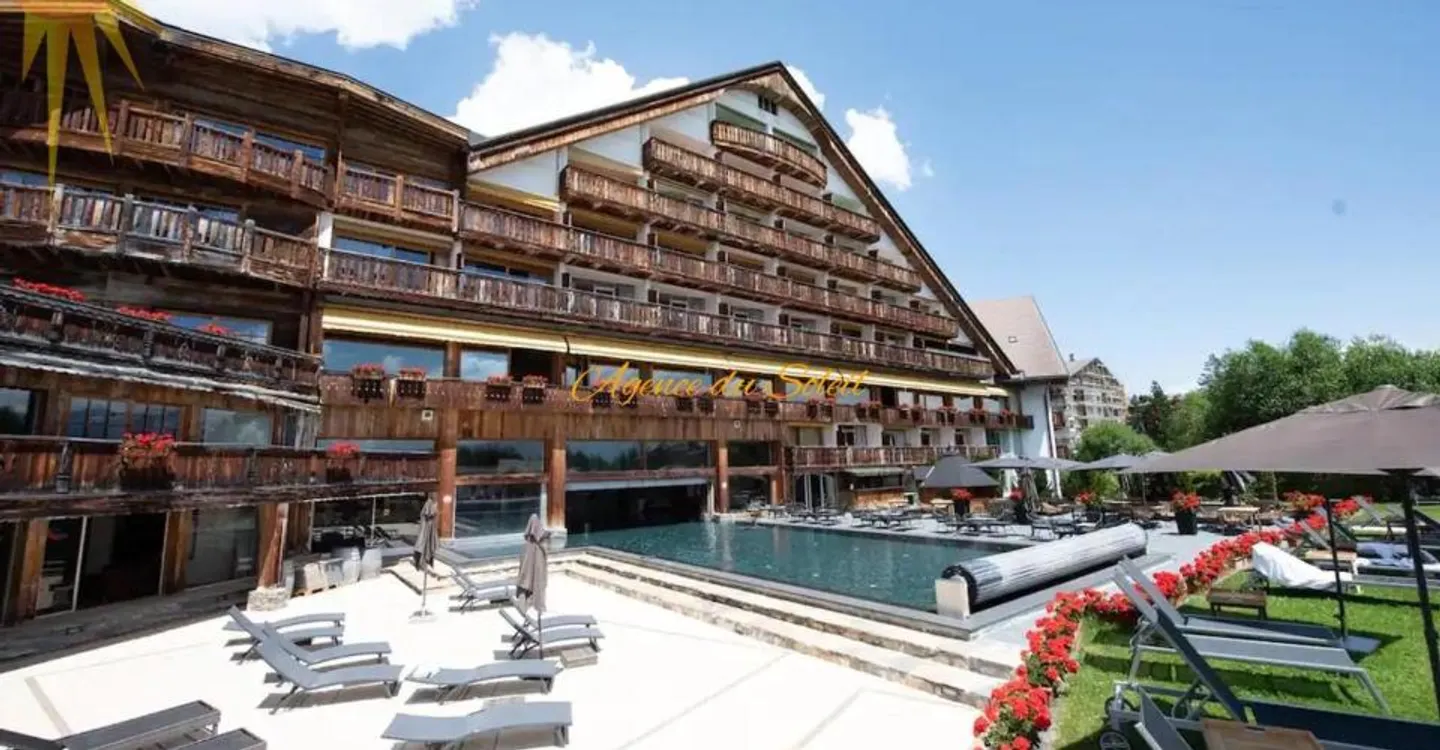 Superb and large studio ONLY between December 12, 2026 and January 2, 2027! - Photo 10 of 11