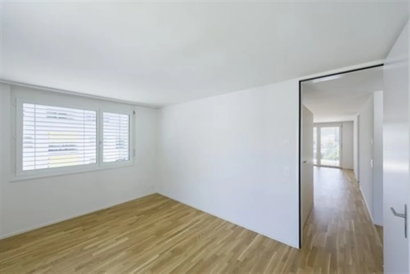 «Helle, moderne 3 1/2-Zimmer-Eckwohnung im Lindentalpark» - Foto 3 von 8