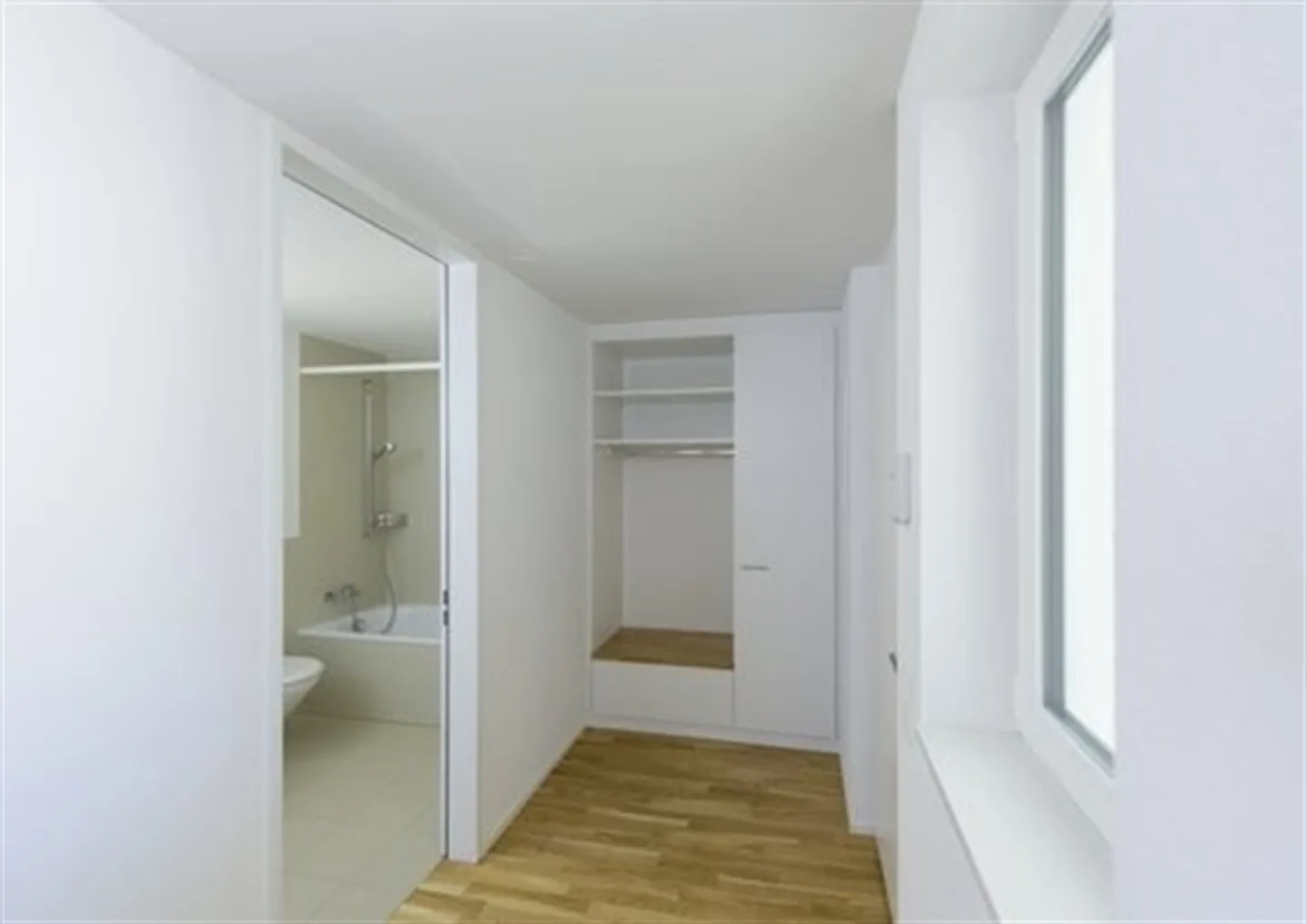 «Helle, moderne 3 1/2-Zimmer-Eckwohnung im Lindentalpark» - Foto 5 von 8