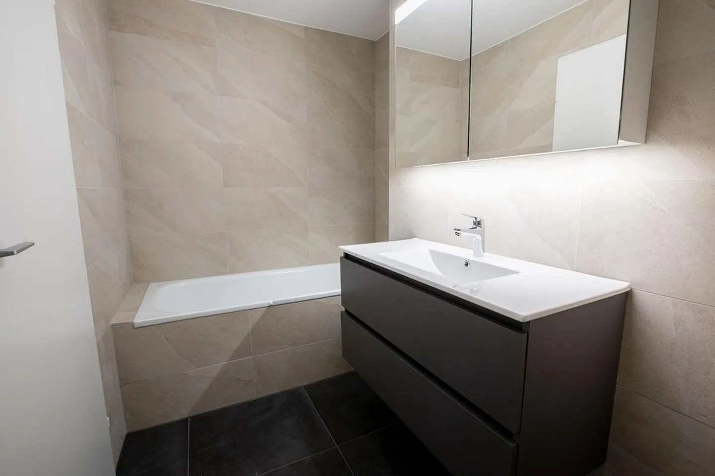 Charmantes Reihenhaus in Volketswil - Foto 5 von 8