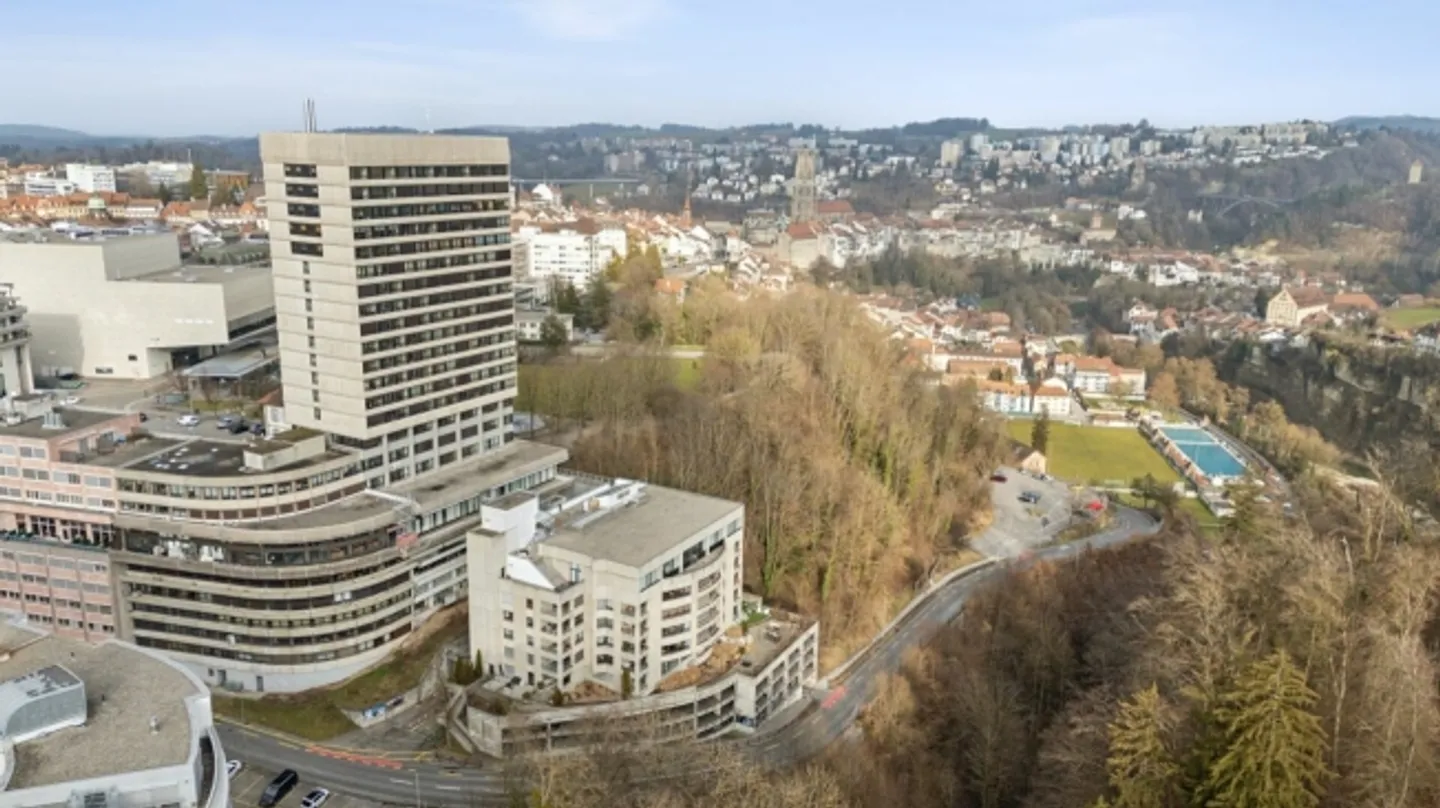 Vivere in città: appartamento di 3,5 stanze vicino alla stazione ferroviaria di Friburgo - Foto 13 di 13
