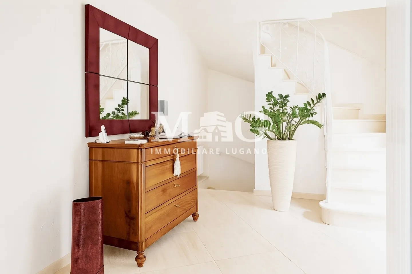 Lugano : Villa vue lac 6 pièces, opportunité exclusive - Photo 10 sur 14