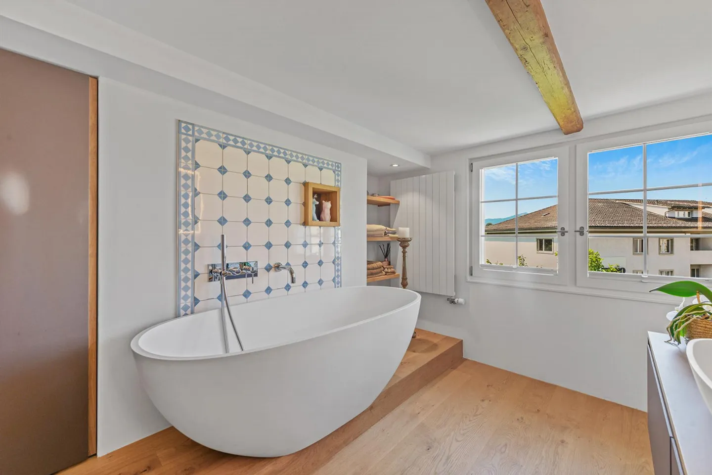 Gioiello residenziale storico con fascino - Casa completamente ristrutturata! - Foto 8 di 10