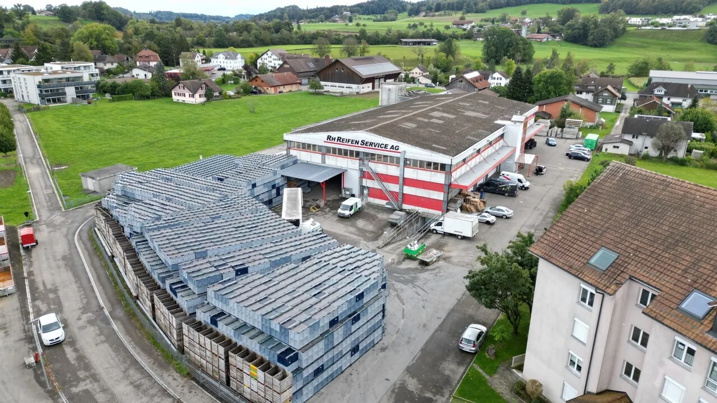 Edificio ad uso misto in affitto - Foto 5 di 13
