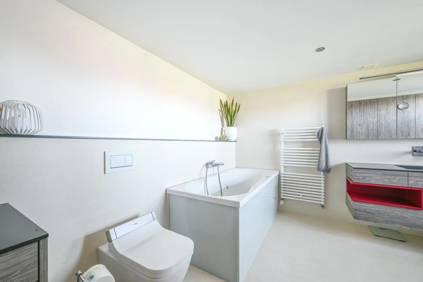 Vie lumineuse sur un grand terrain avec charme et grange - Photo 4 sur 7