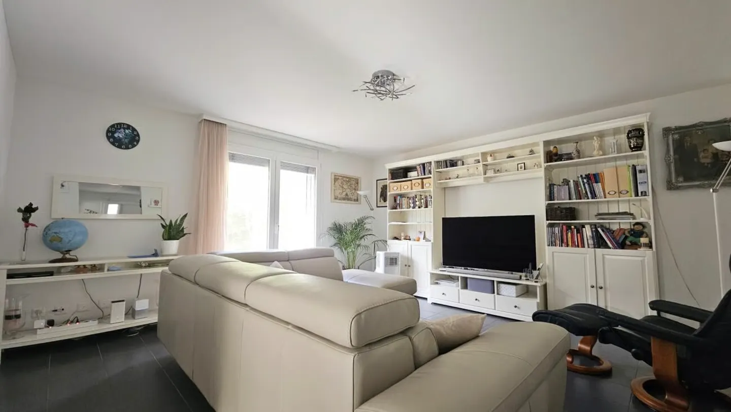 SPACIOUS SINGLE-FAMILY HOUSE WITH 5.5 ROOMS IN OSOGNA - Photo 5 of 18