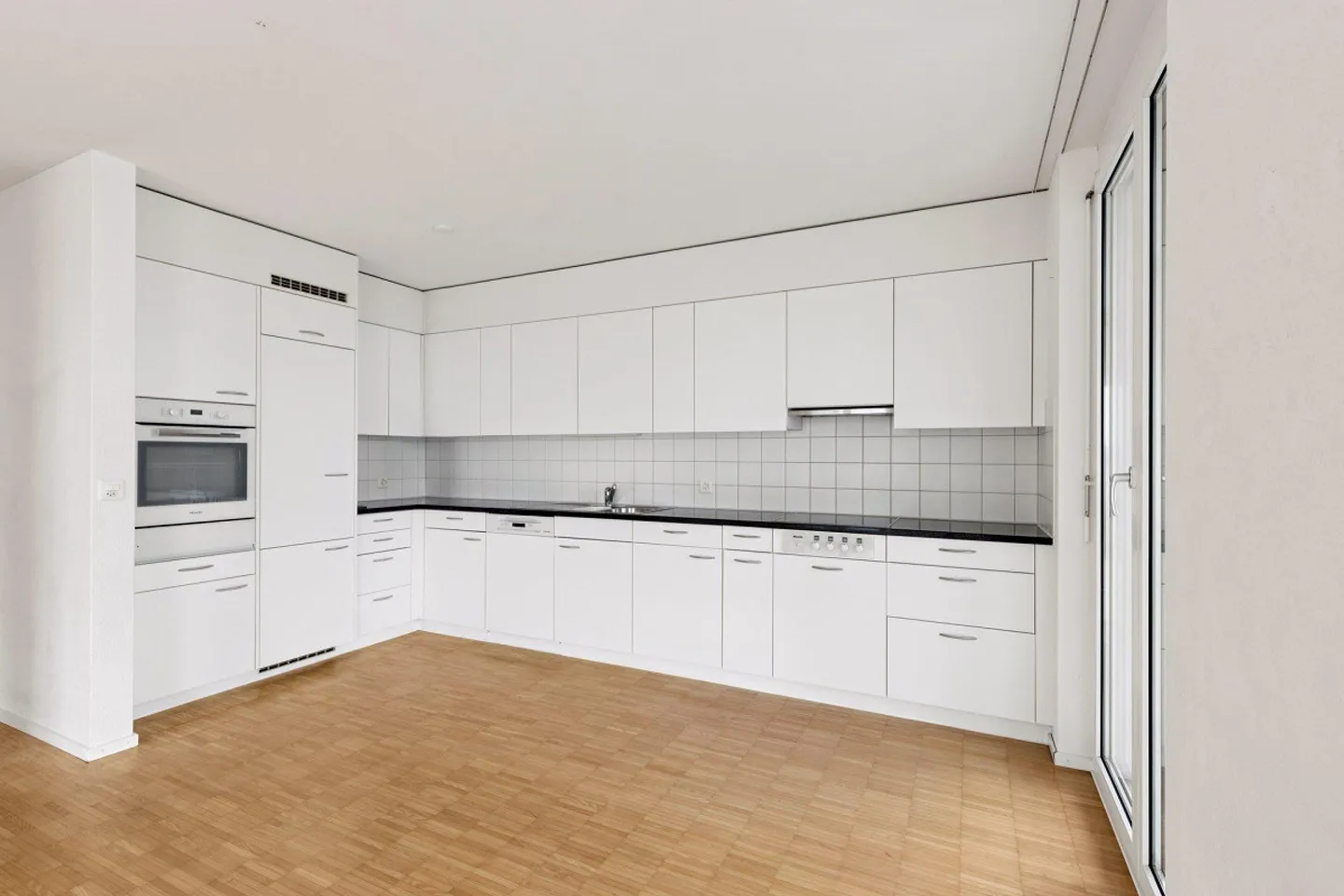 Charmante Wohnung in Grüner Umgebung - Foto 3 von 7