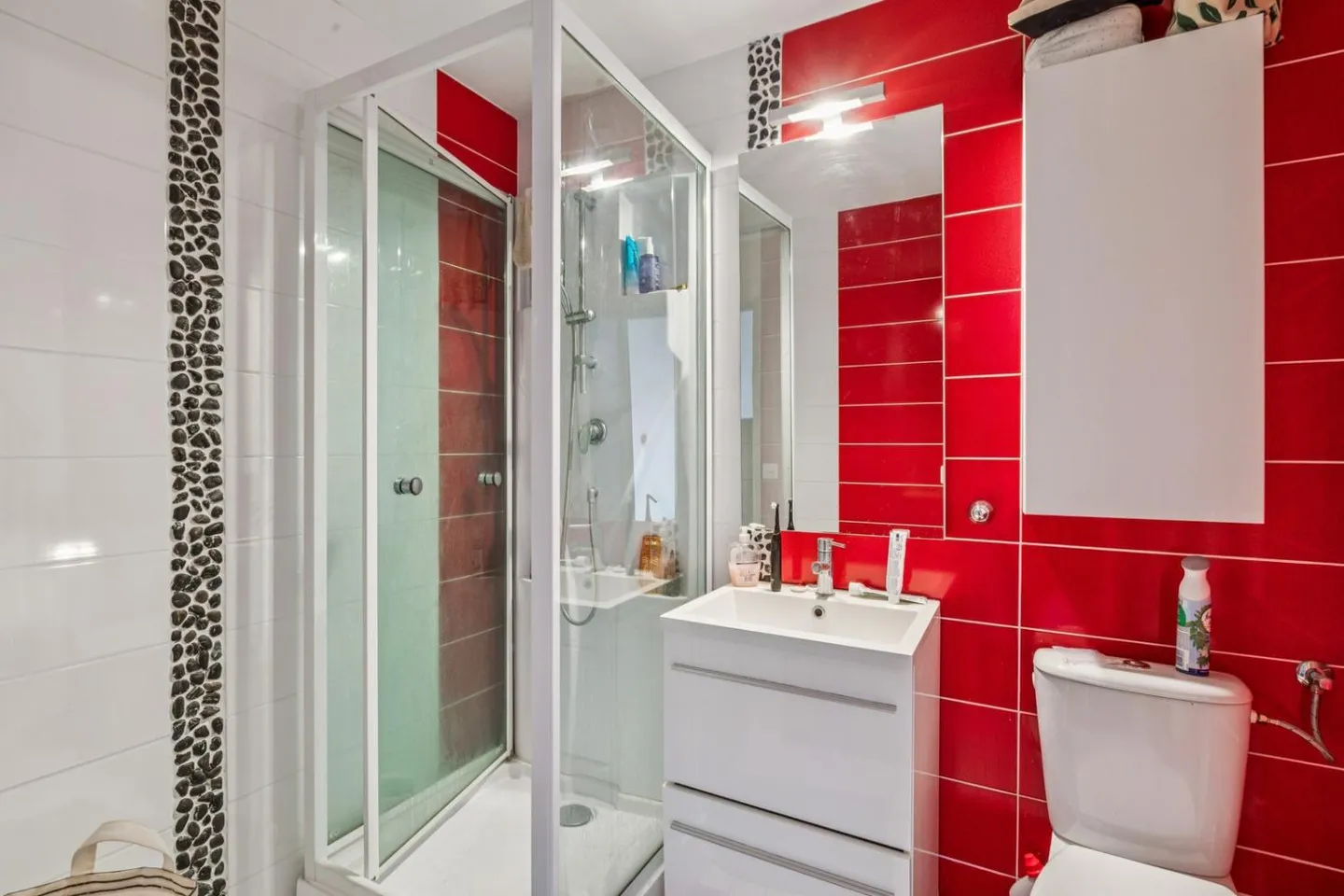 Spacious 5.5-room apartment on the top floor with terrace and 2 - Photo 6 of 13