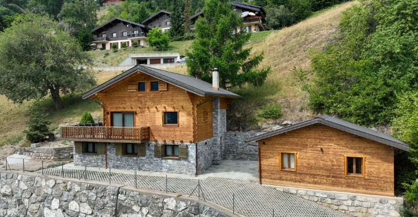 Chalet nella zona sciistica di La Tzoumaz - Foto 1 di 10