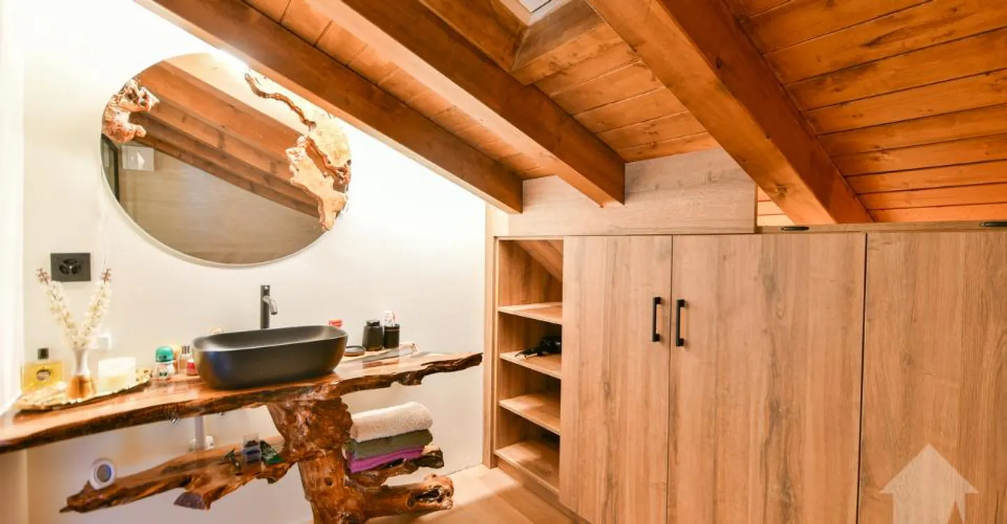 Chalet nella zona sciistica di La Tzoumaz - Foto 9 di 10