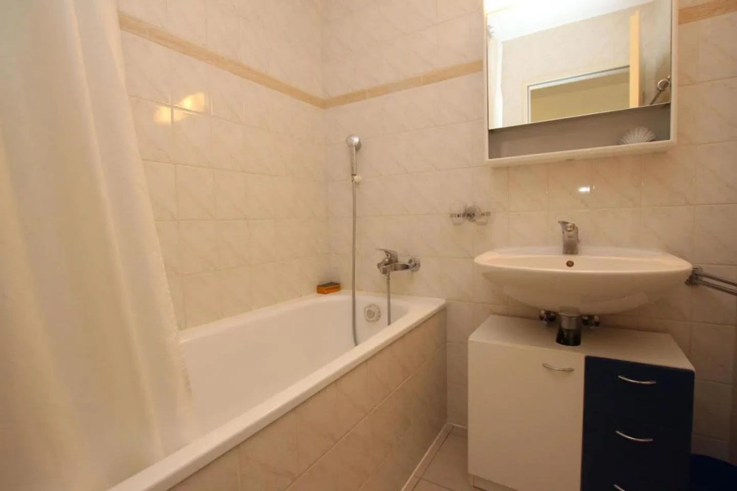 Appartamento ammobiliato in affitto - Foto 4 di 4