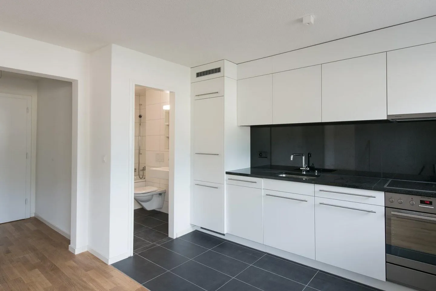 Appartement 2 pièces confortable au 5ème étage - Photo 4 sur 9