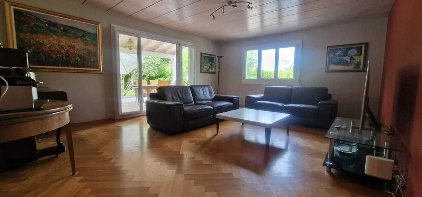 Villa spacieuse avec jardin magnifique - Photo 3 sur 23