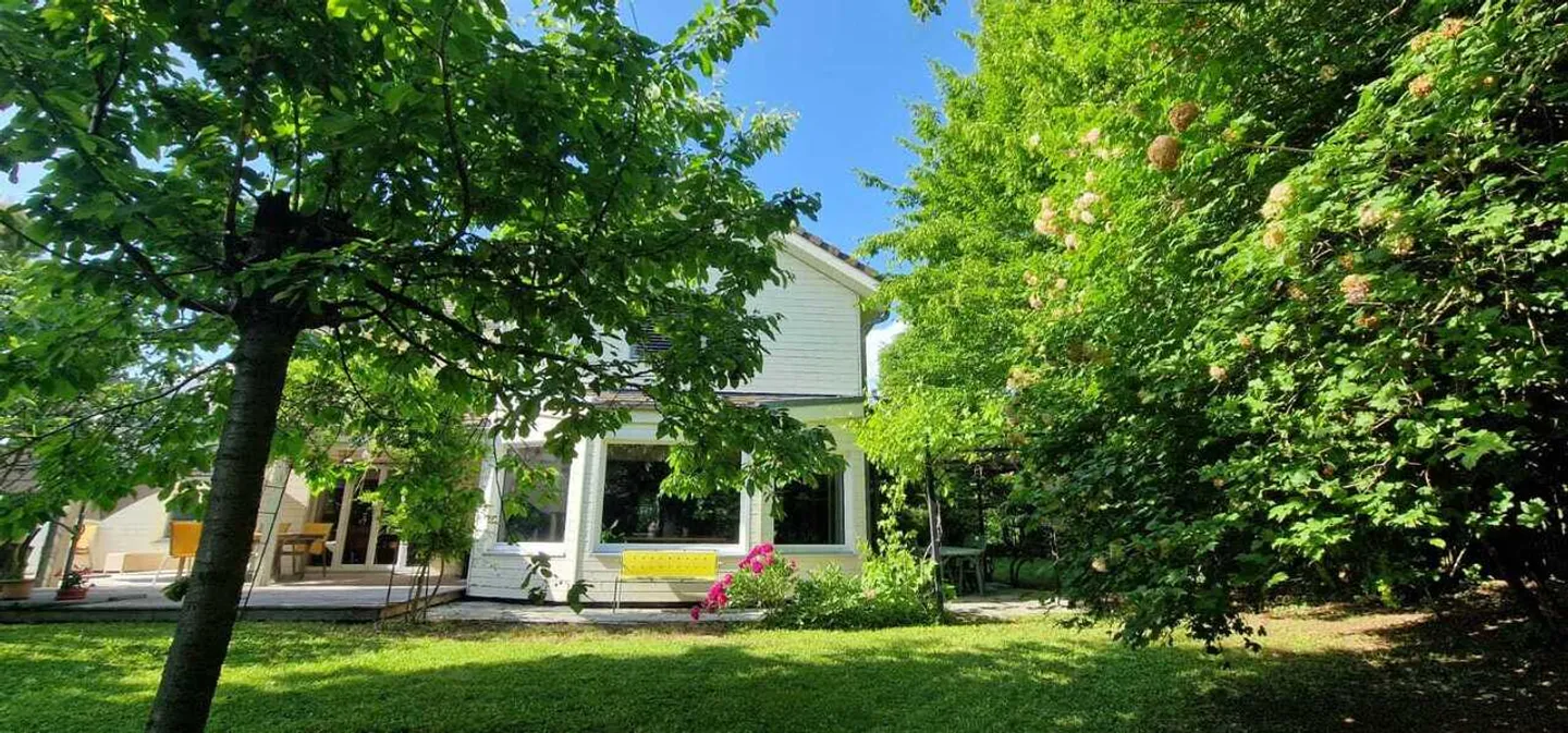 Villa spacieuse avec jardin magnifique - Photo 4 sur 23