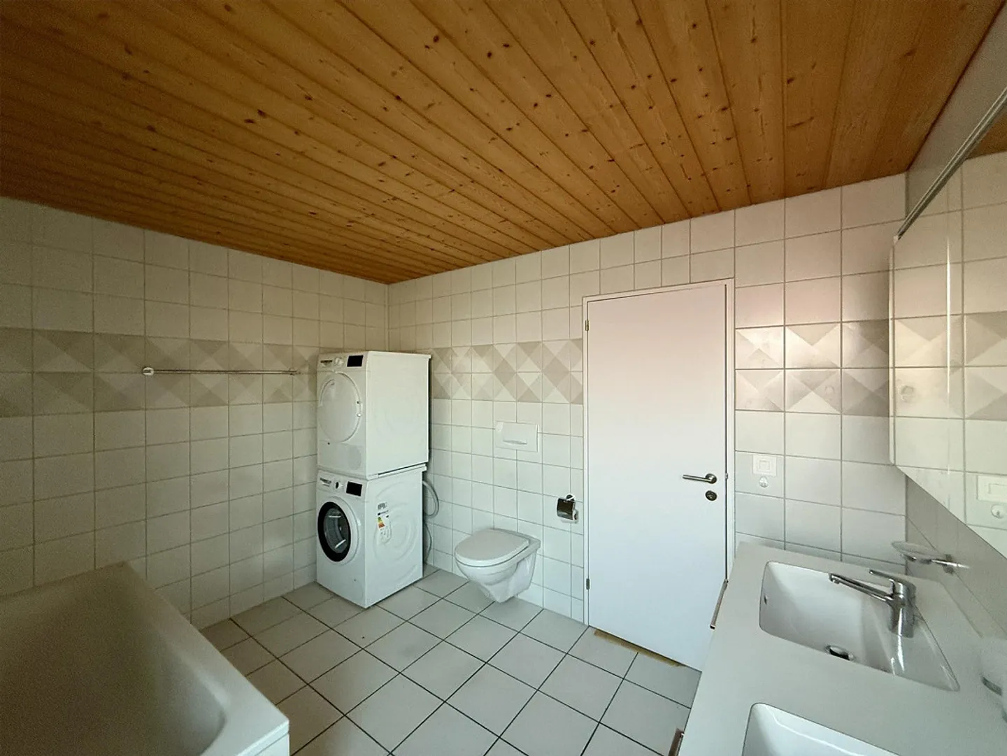 Grosszügige und helle 4.5 Zimmer-Dachwohnung - Foto 11 von 13