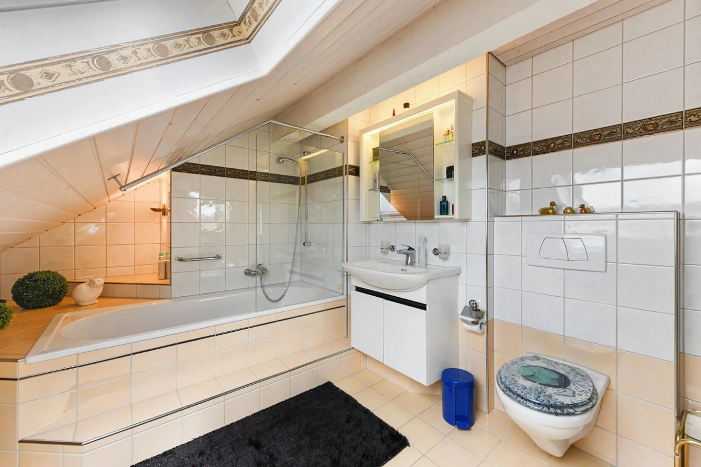 Unique penthouse with fantastic views of the Alpstein - Photo 13 of 21