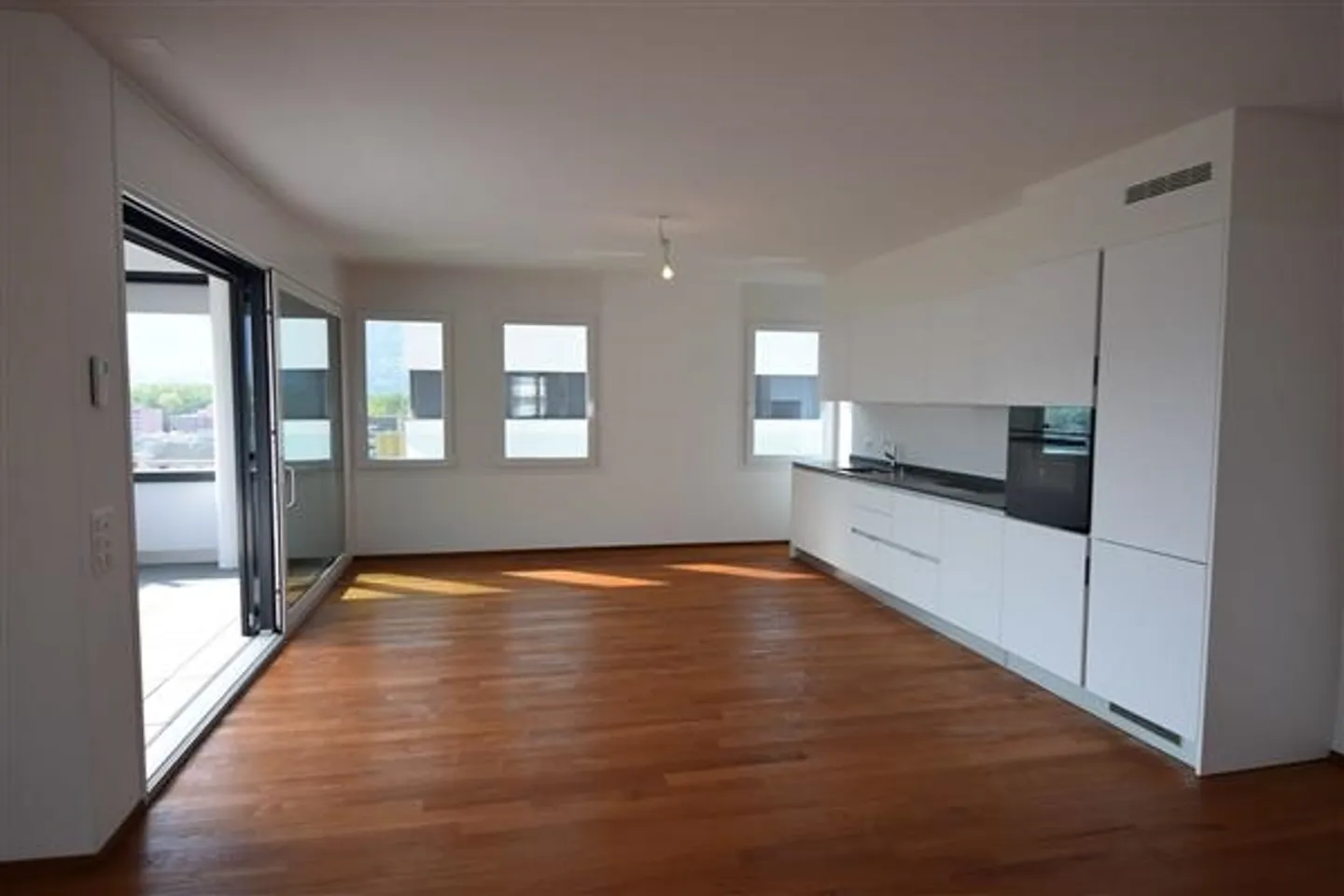 Locarno: 3.5-Room Apartment - Photo 7 of 9