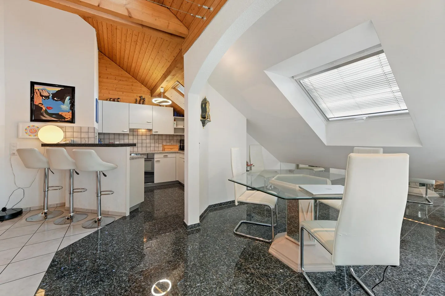 Unique penthouse with fantastic views of the Alpstein - Photo 8 of 21