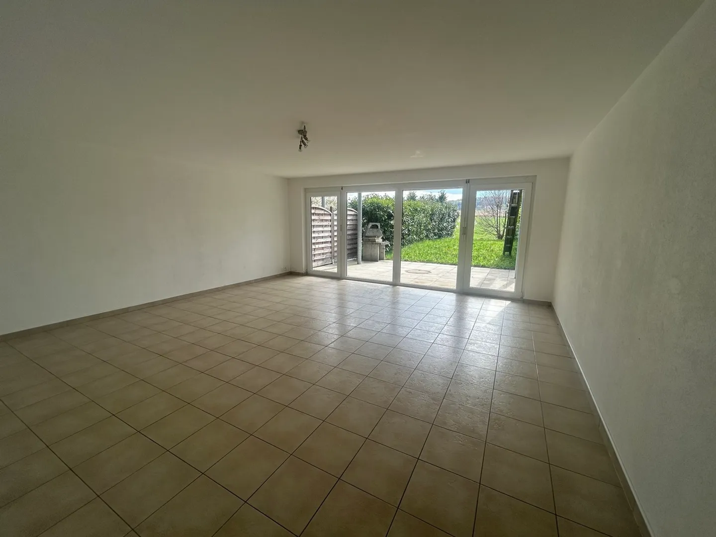 Estavayer-le-Lac Beautiful 5.5 room villa Available immediately!! - Photo 8 of 10