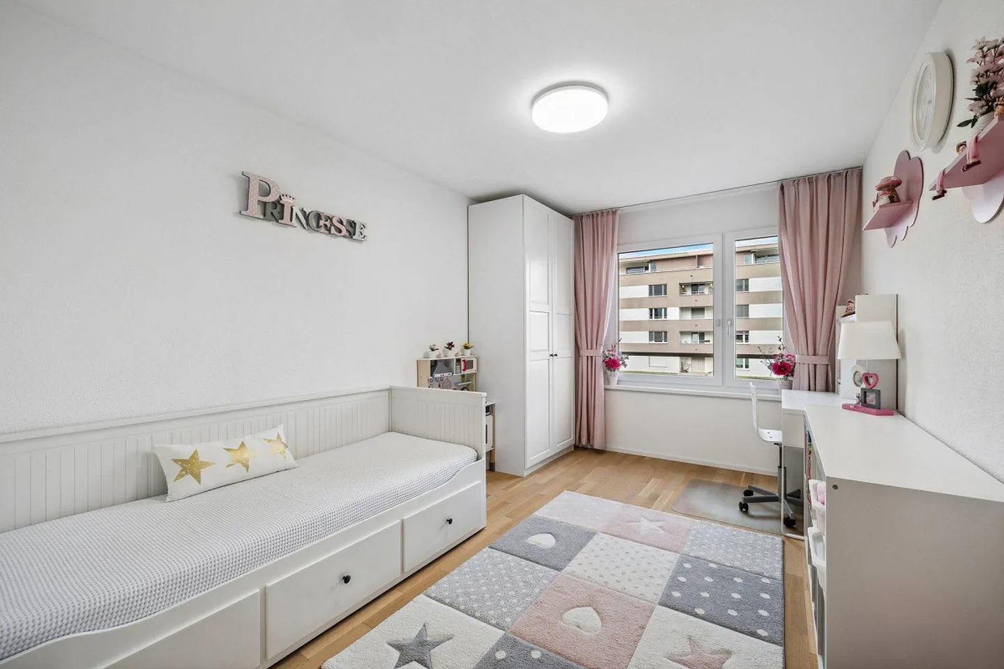 Appartamento 5.5 stanze a Oberentfelden - moderno con grande balcone - Foto 4 di 13