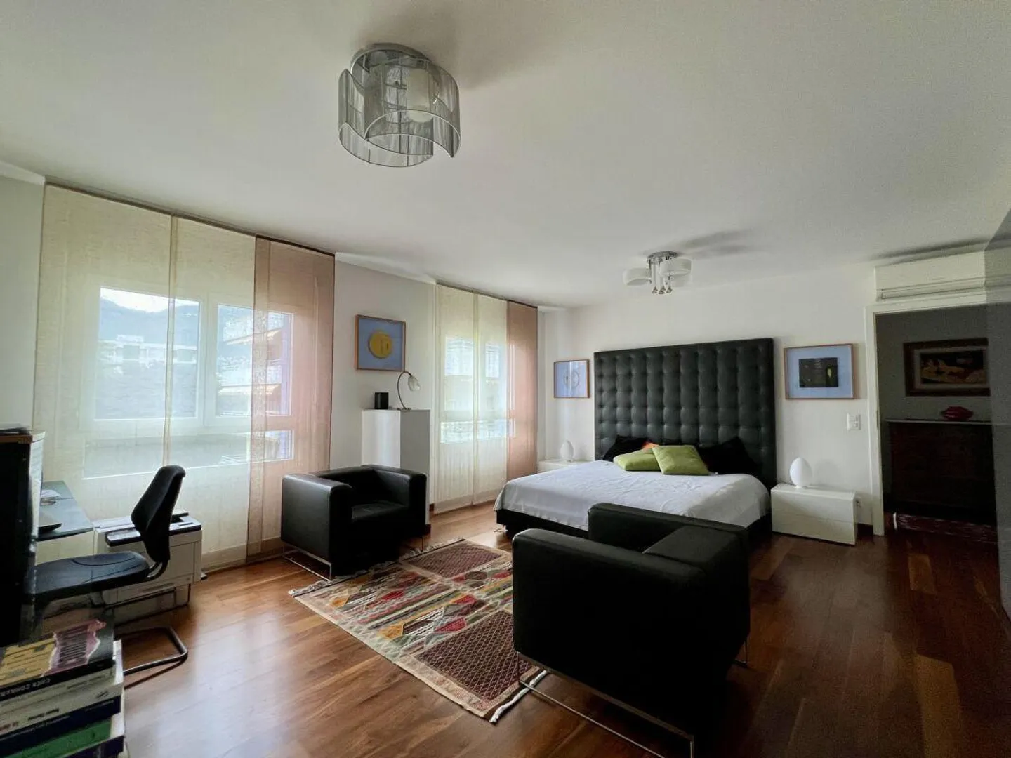 Spacious and elegant 270 sqm apartment, top floor - Photo 11 of 15